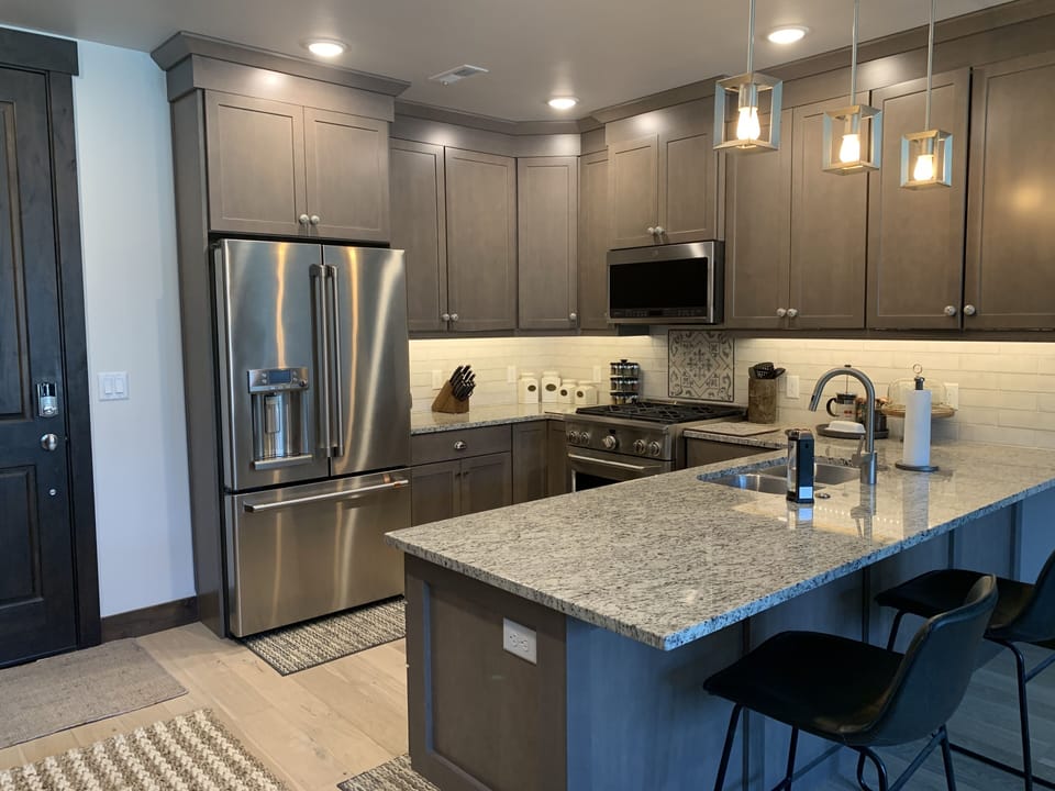 Professional chefs kitchen, every tool/luxury 
