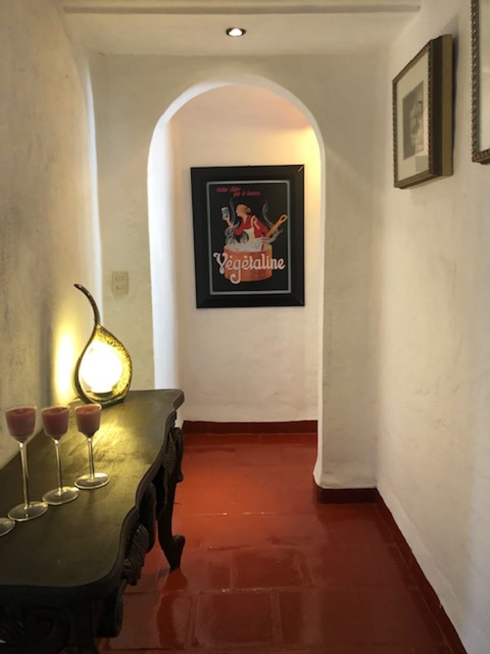 Hall to Bedroom 2