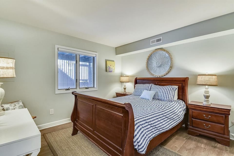 1st floor Queen bed with shared bath.