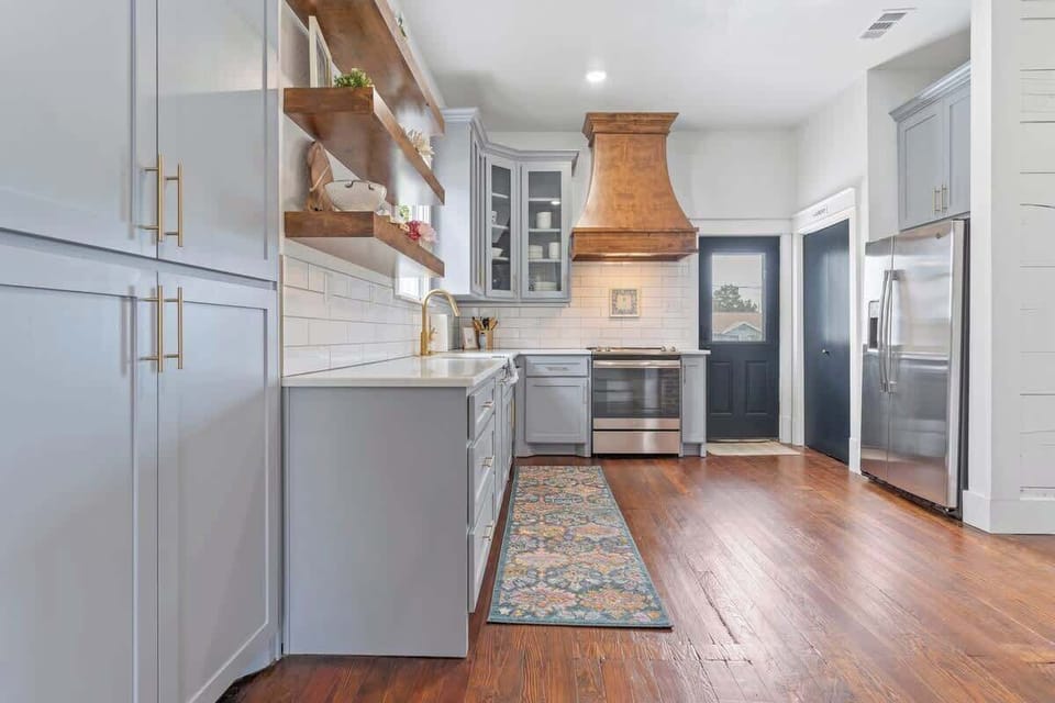 We have pots and pans, kids dishes, a microwave, crockpot, kettle, and everything you need to make a dinner. Or invite a private chef to cook for your group! I have recommendations for a chef if you ask!