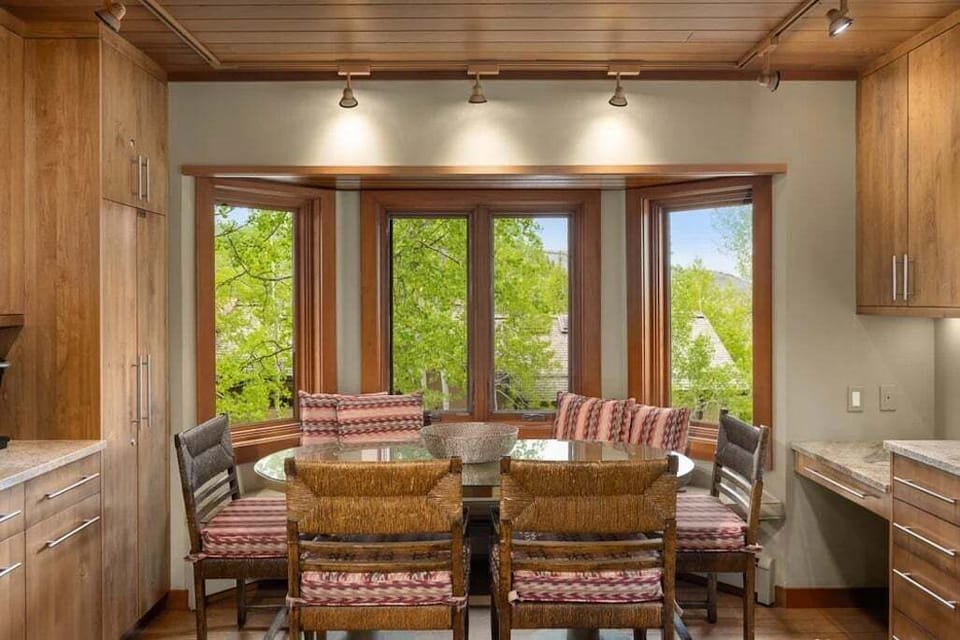 Extra dining table