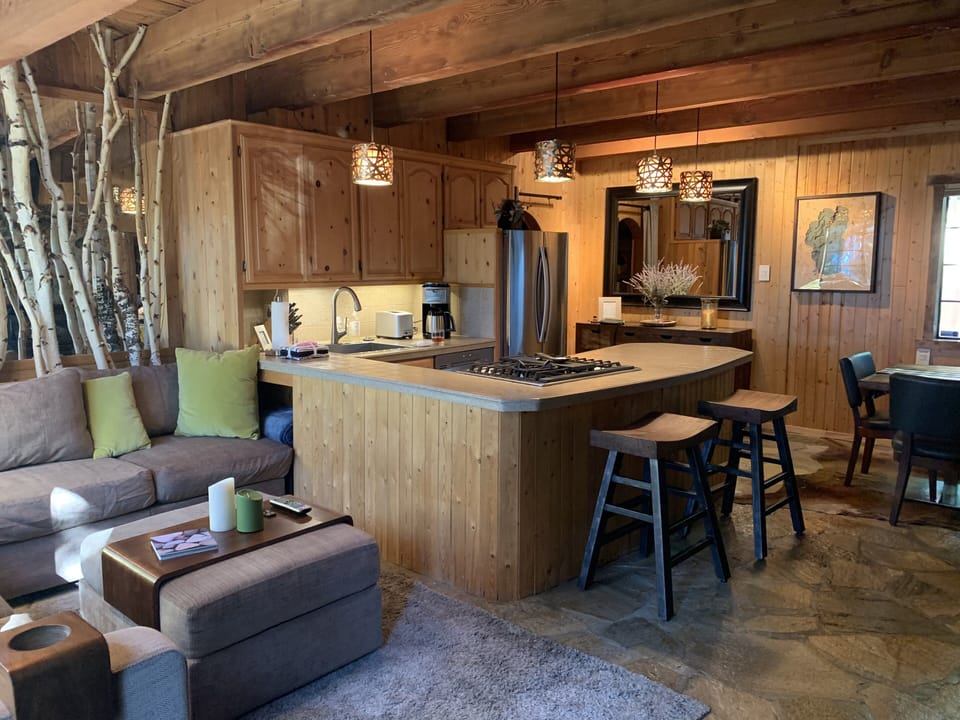 Living area has all that you need to make yourself at home.