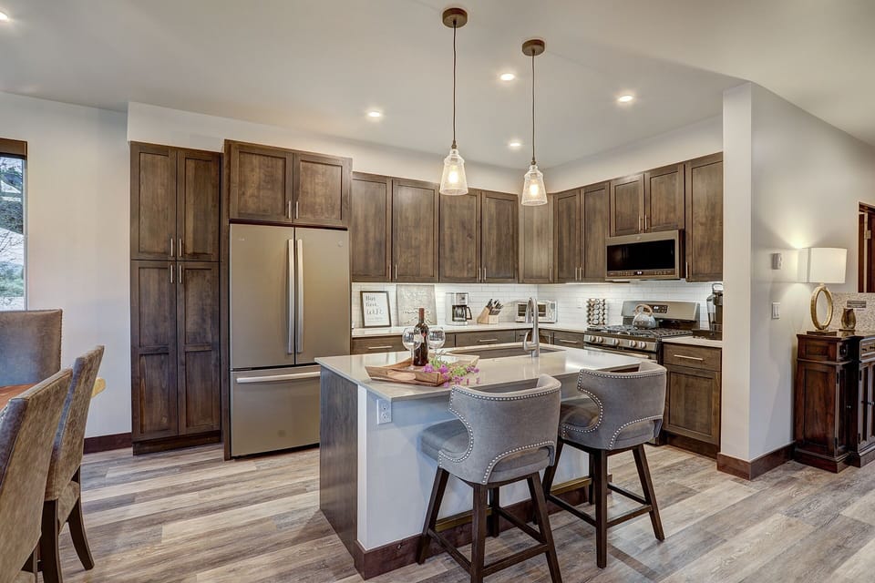 Gourmet kitchen with center island