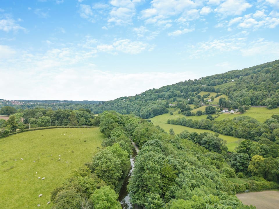 Surrounding area | Y Stabl - Vale of Llangollen Farm Cottages, Trevor, near Llangollen