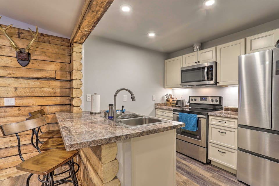 Kitchen | Fully Equipped | Stainless Steel Appliances