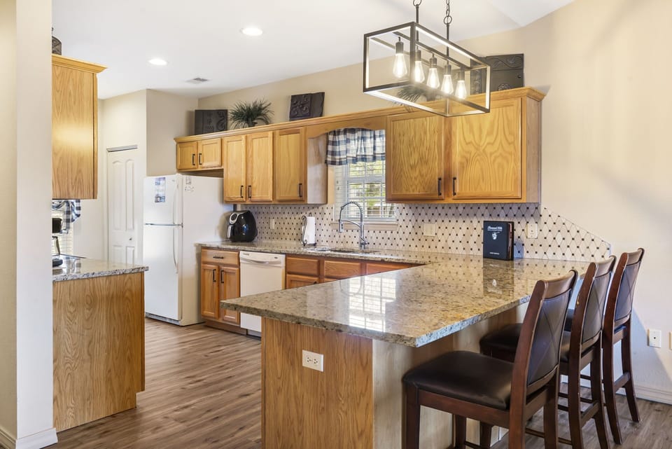 Full Kitchen