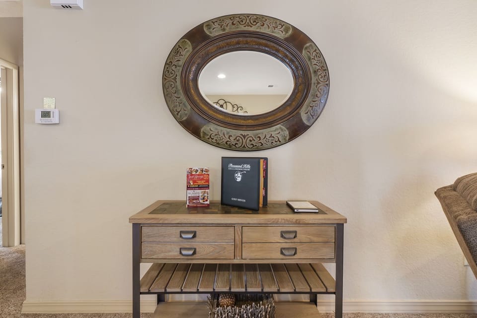 Welcome Guide and Decor