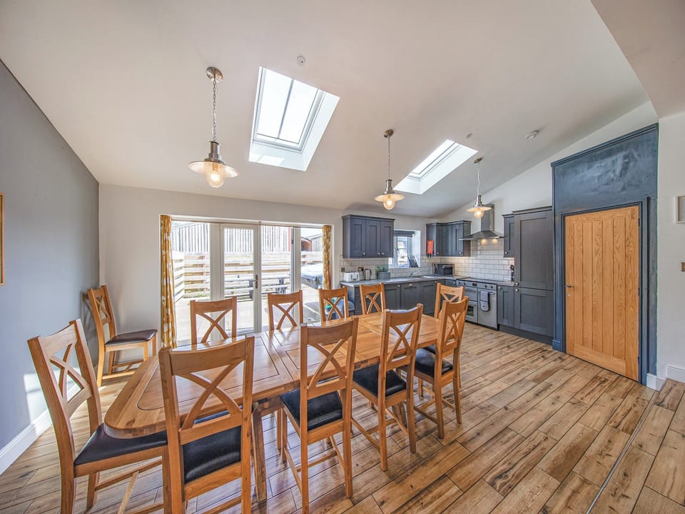 Open plan living space | Cor Tarw - Vale of Llangollen Farm Cottages, Trevor, near Llangollen