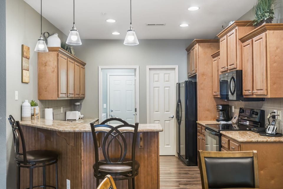 Full Kitchen with Major Appliances