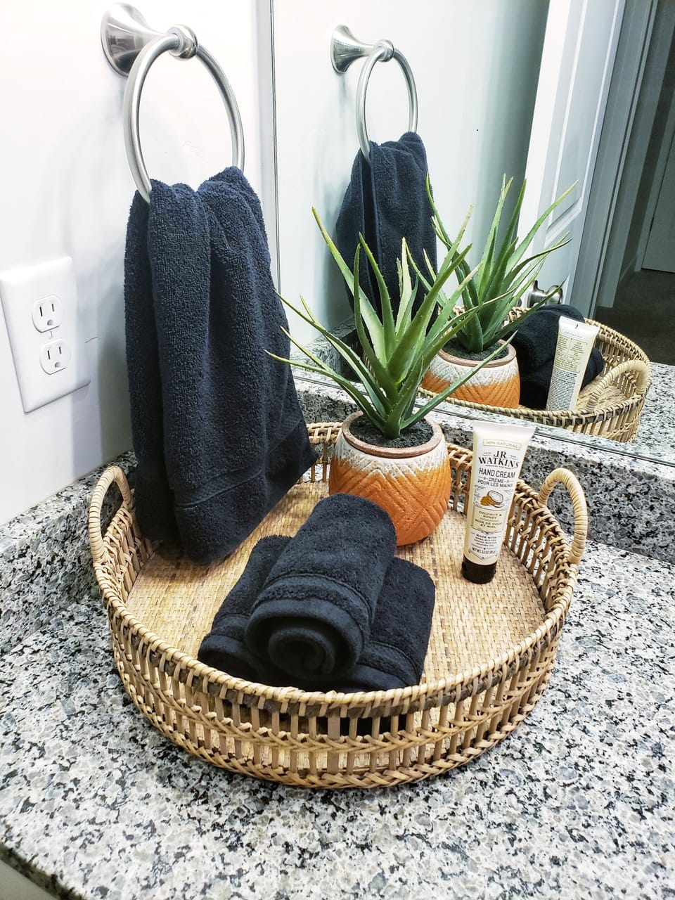 Bathroom amenities