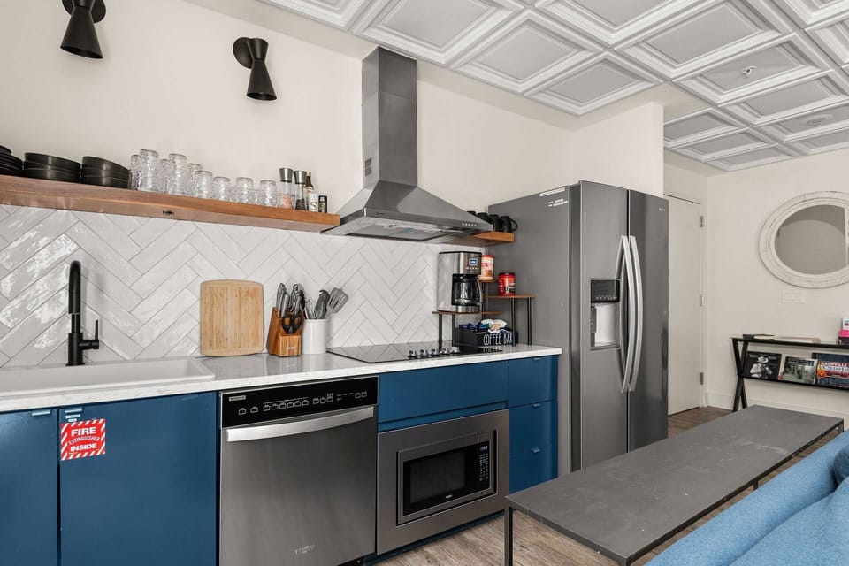 Galley kitchen for a quick bite!
