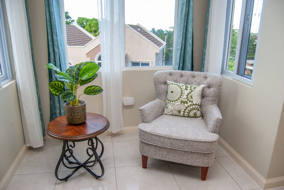 Sitting area Master bedroom