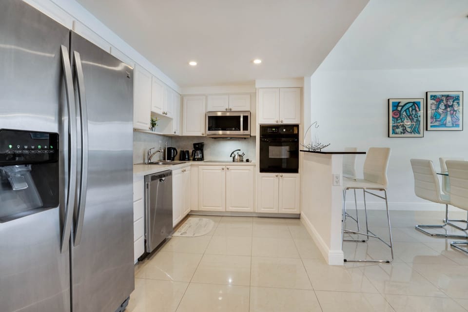 A fully equipped kitchen