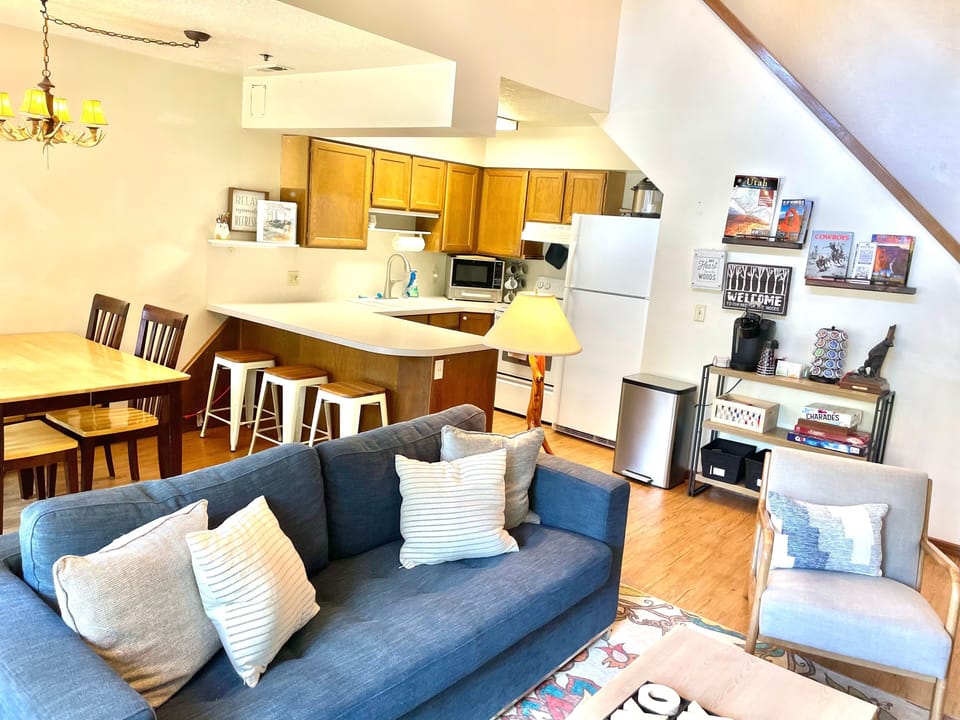 Main: Living area