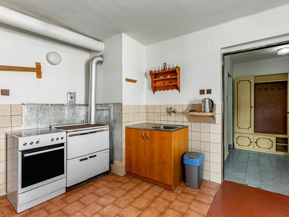 Cabinetry, Countertop, Sink, Building, Kitchen Sink, Tap, Wood, Interior Design, Kitchen, Kitchen Appliance