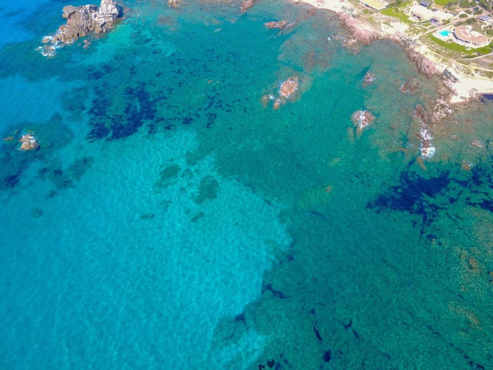 Water, Water Resources, Azure, Coastal And Oceanic Landforms, Watercourse, Aqua, Natural Landscape, Headland, Shore