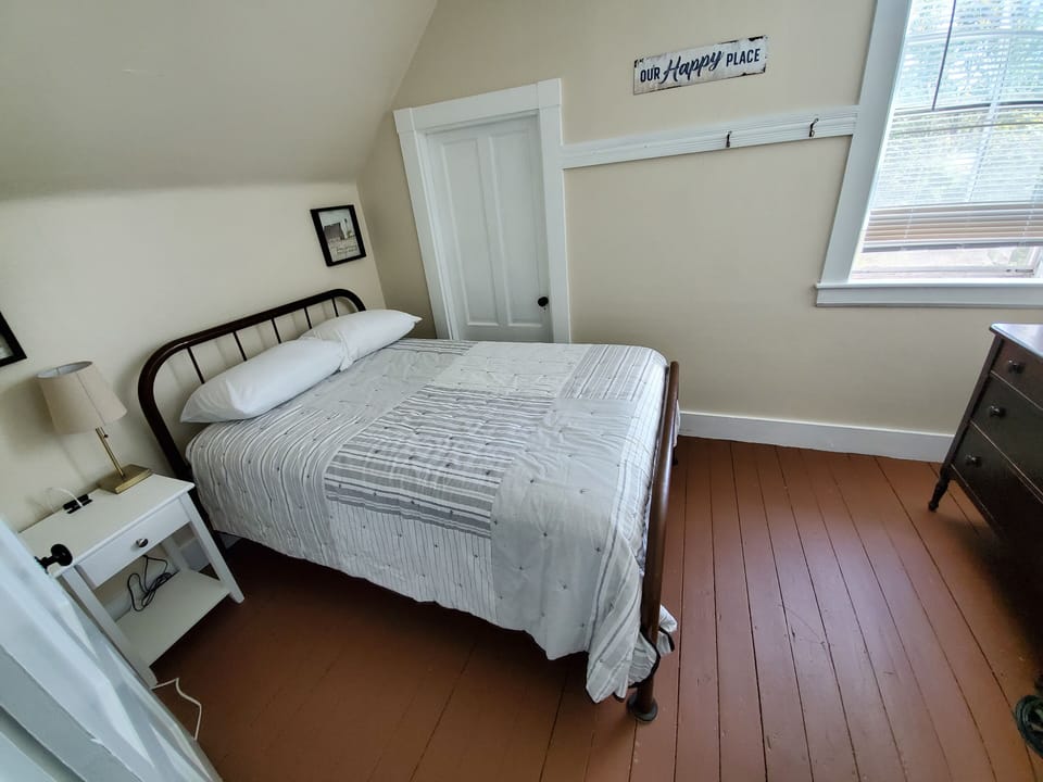 Full Bed