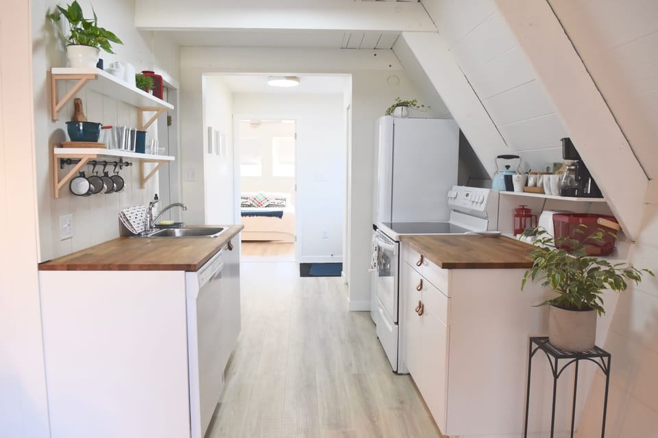 Bright & functional galley kitchen.
