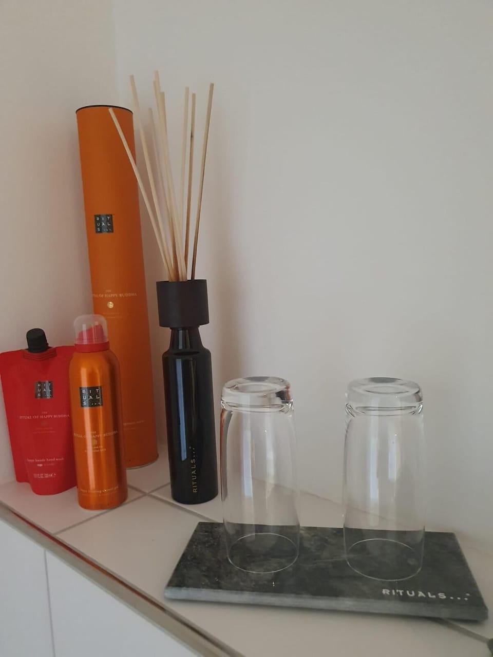 Bathroom amenities