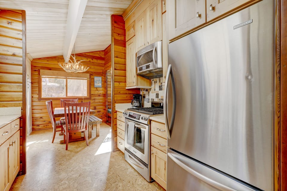 Kitchen and dining table