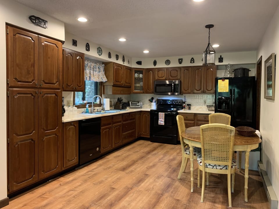 Kitchen - New lighting and new appliances!