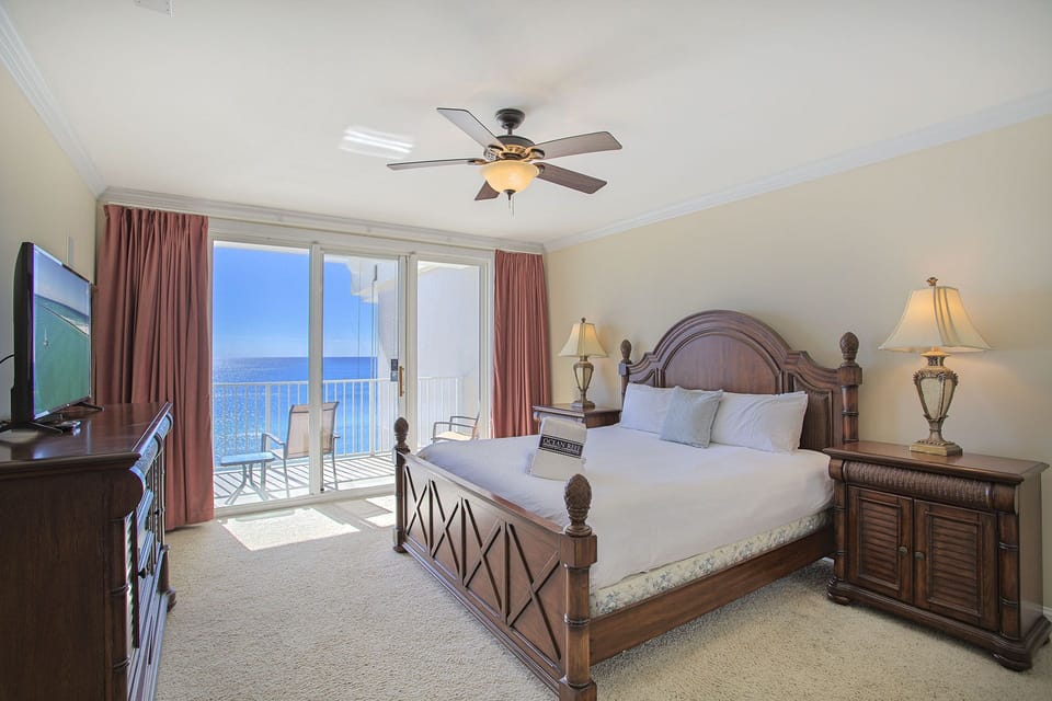 21-Majestic-Sun-1202B-Master-Bed