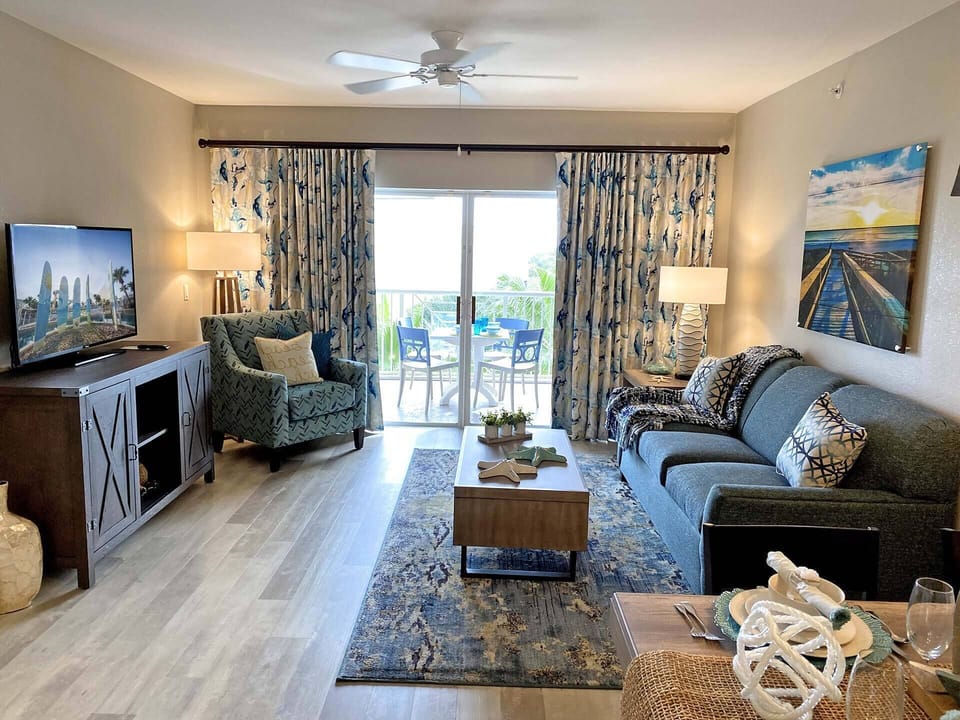 Spacious Living room.