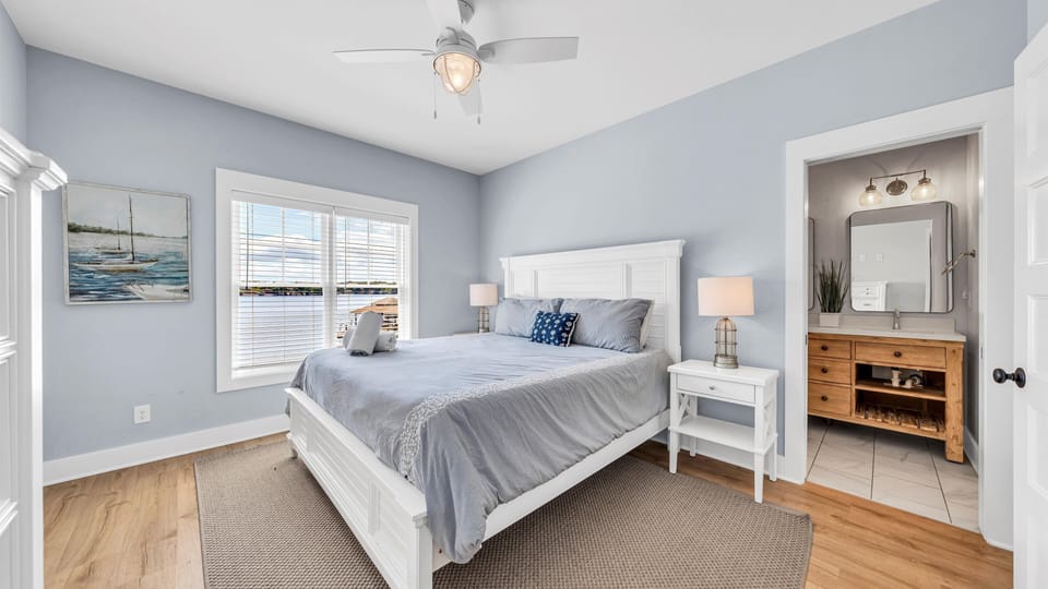 Master Suite (2)