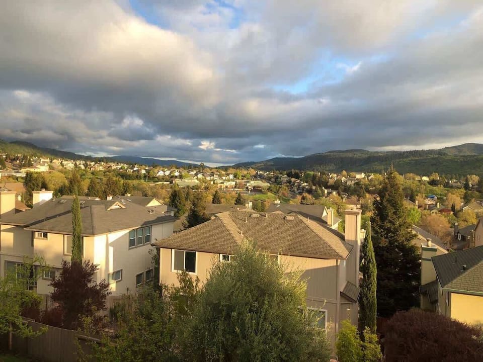 Serene panoramic view—perfect for enjoying changing skies and quiet mornings.