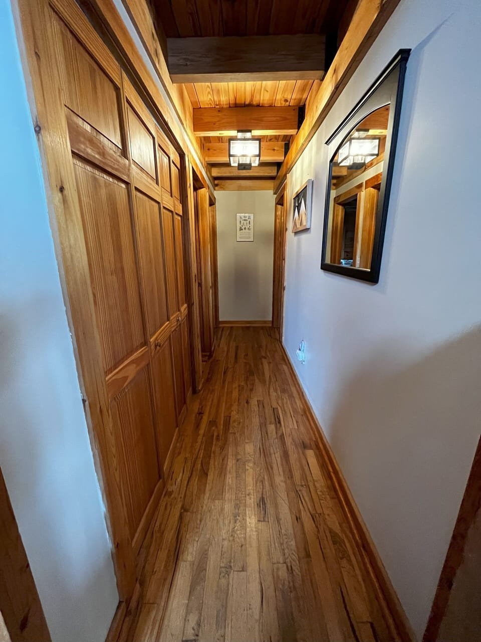 Elevation Vacation Rentals - 11 Beech - 1st Floor Hallway