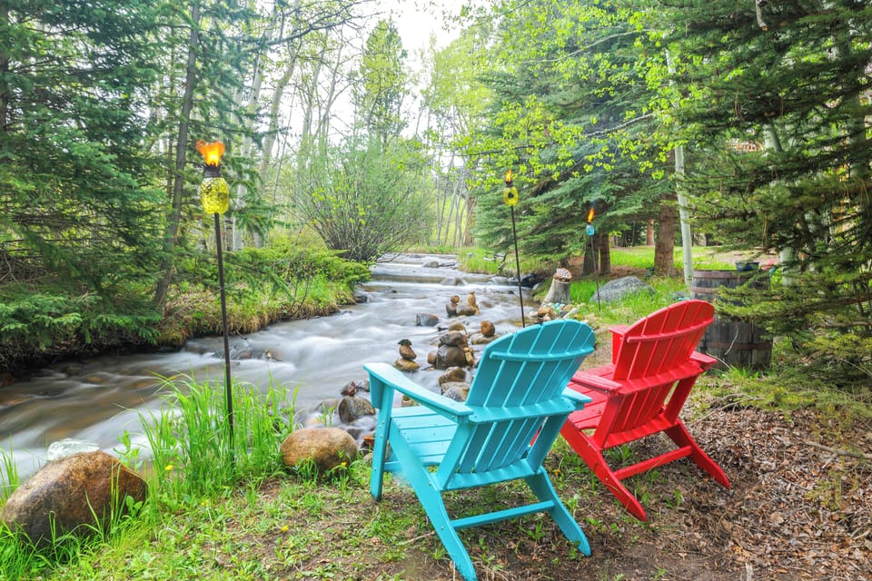 Nathrop Vacation Rental | 4BR | 3.5BA | Steps Required | 4,020 Sq Ft