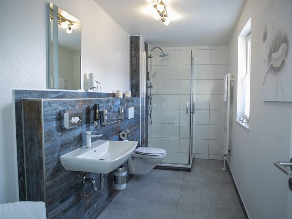 GH Handewitt - Double room, Rikke - Gasthof Handewitt Bed and Breakfast in Nordfriesland