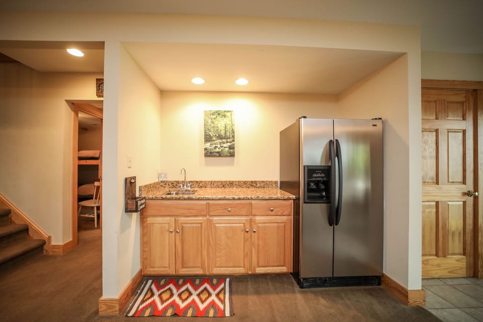 Rec room wet bar