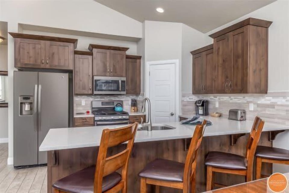Counter seating