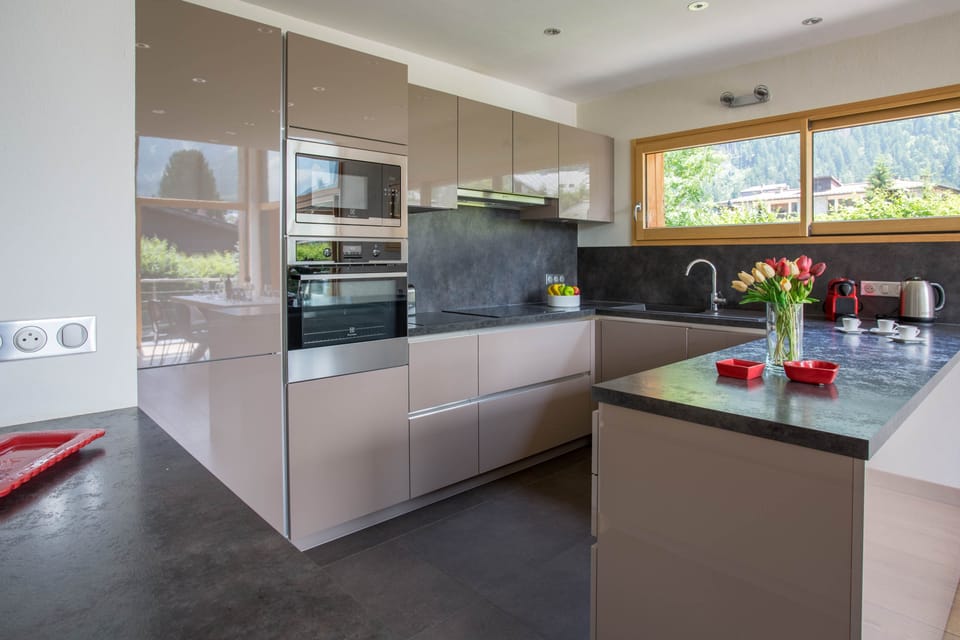 Fully equipped kitchen