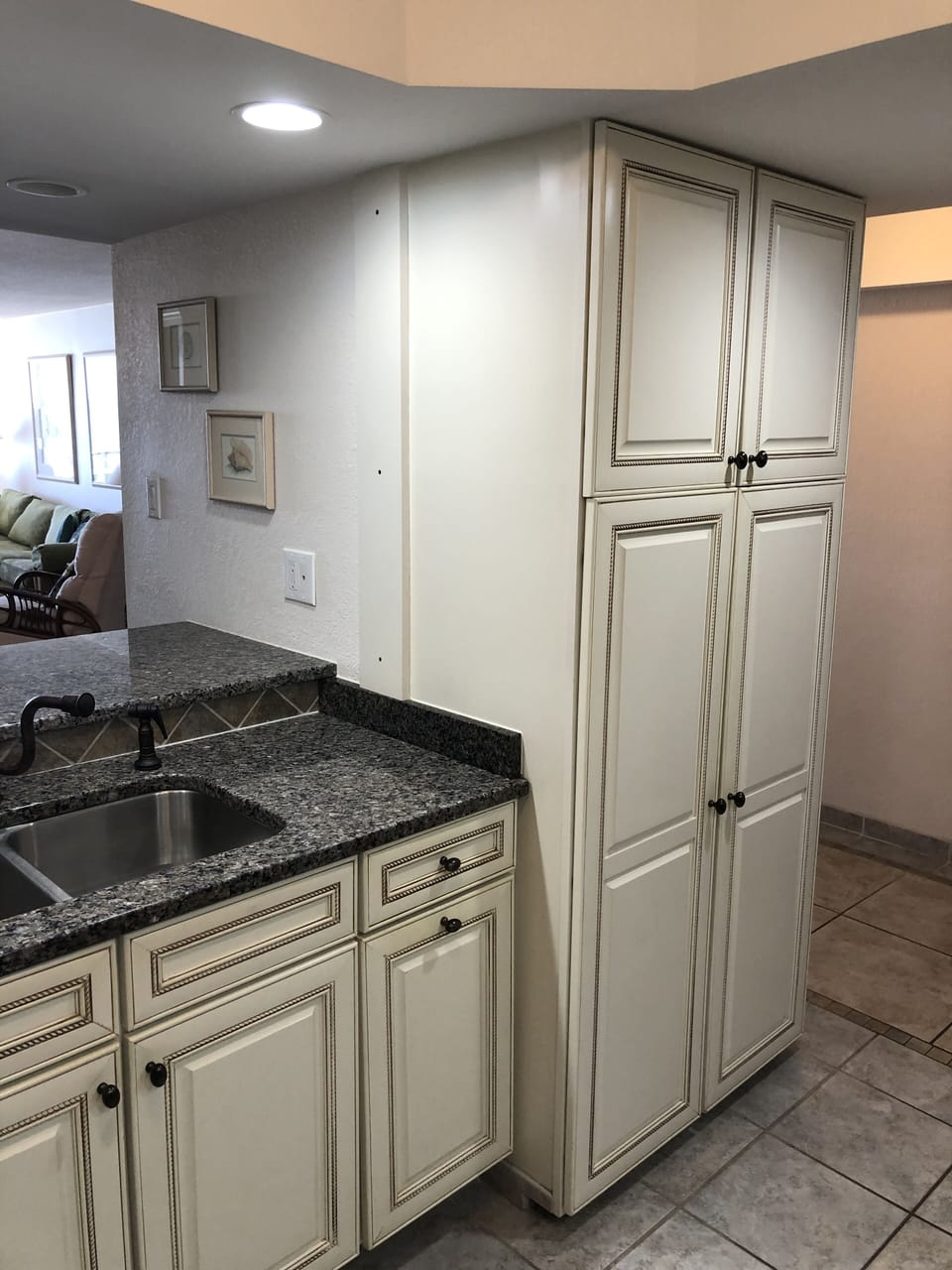 Large Food Pantry