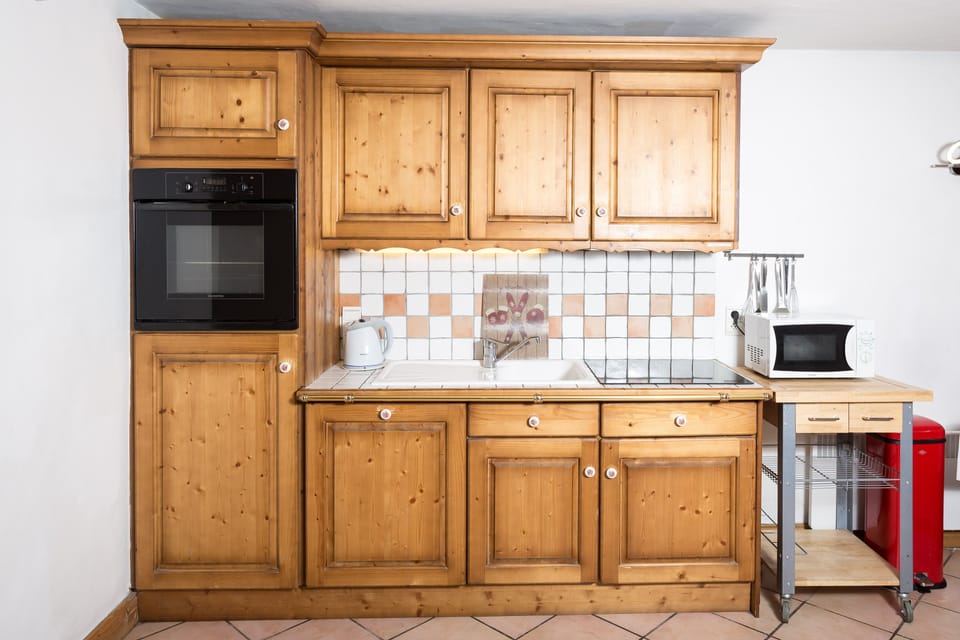 Well equipped kitchen