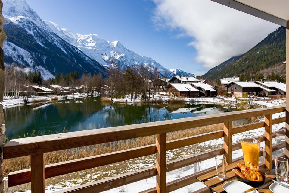 Mont Blanc & Lake views from the apartment