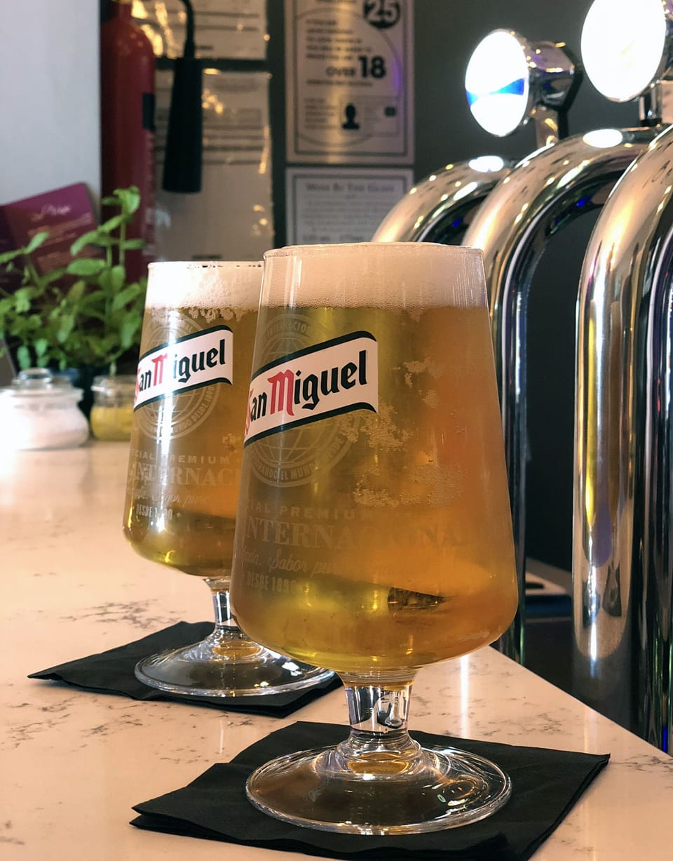 Public bar- Draught beer and seaviews