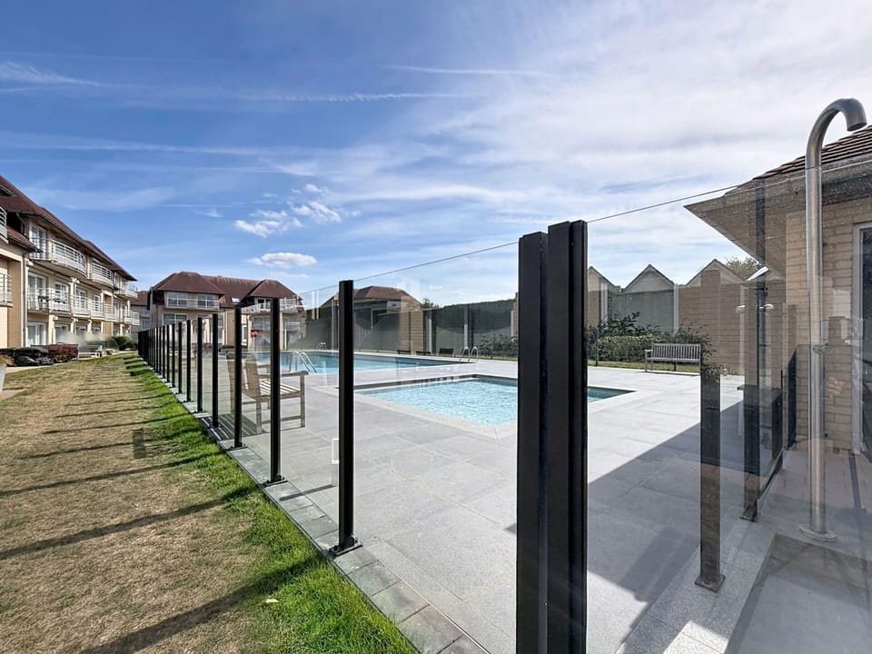 Residential Area, Composite Material, Fence, Shade, Daylighting, Home Fencing, Balcony, Steel, Wire Fencing