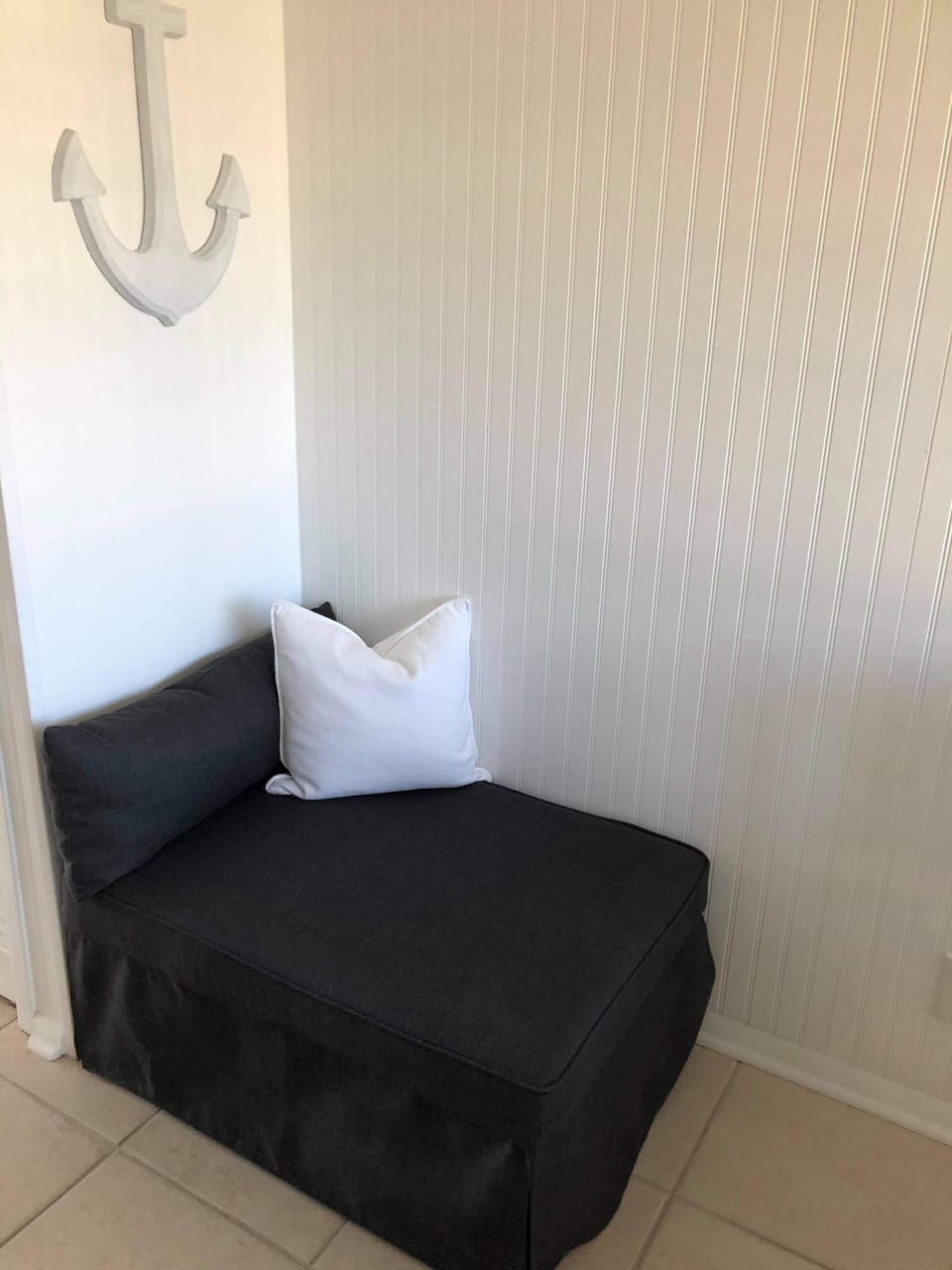 Convertible chair into single bed/mattress 