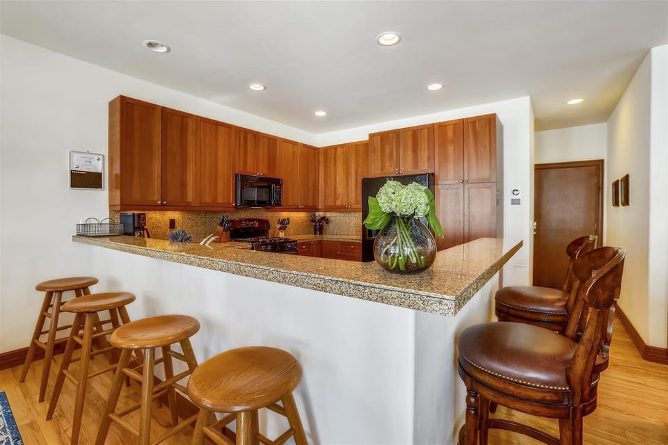 Kitchen - Highland Greens 71 - Breckenridge Vacation Rental