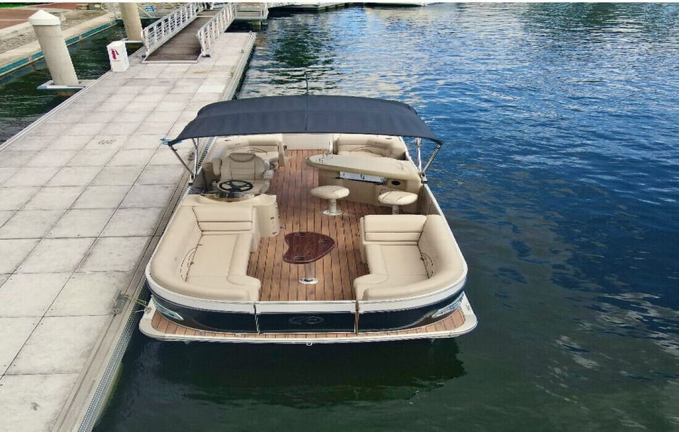 Avalon Entertainer pictured here at public dock but can be made available onsite