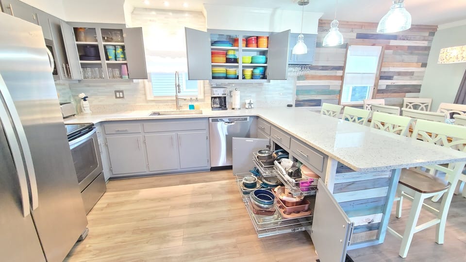 Fully equipped kitchen, Fiestaware dishes, Whirlpool major appliances
