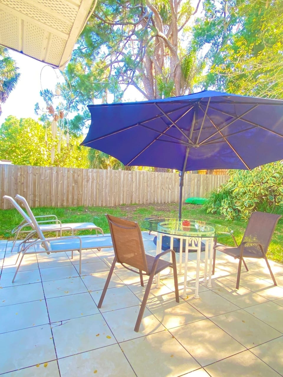 Outdoor dining