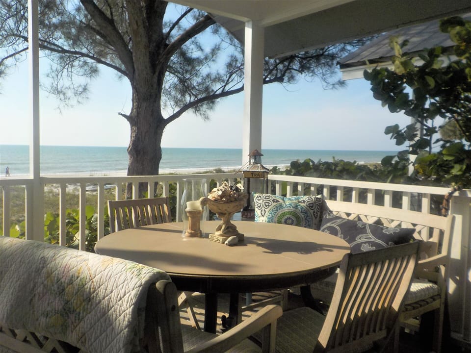 Al fresco dining, every day!
