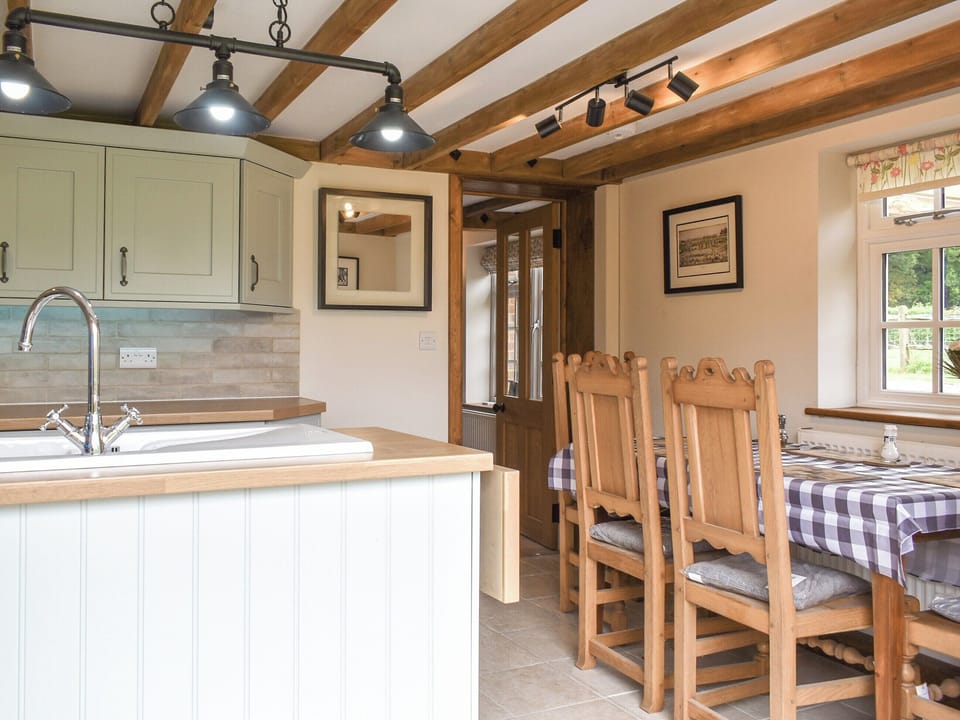Kitchen/diner | Well Cottage, Horsham