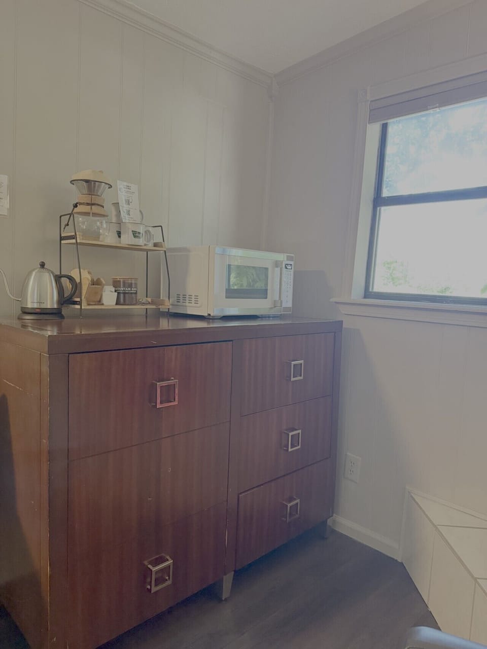 Kitchenette with fridge, microwave, locally roasted coffee service