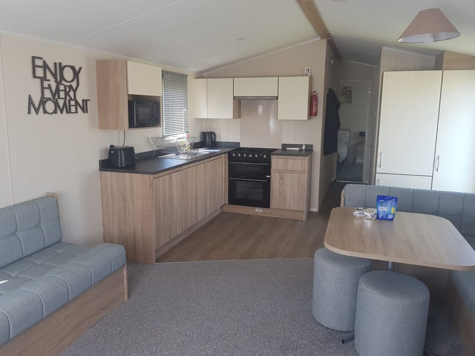 Open plan lounge