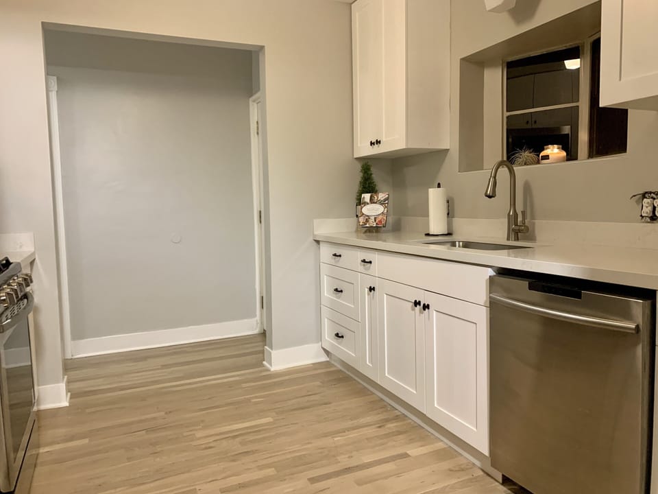 main floor kitchen